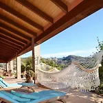 Rural Planet Bed & Breakfast 4*