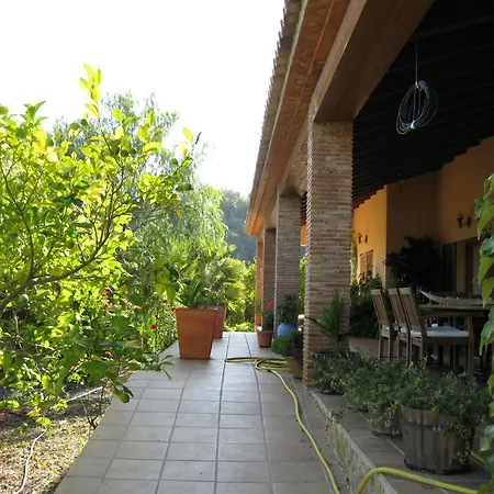 Rural Planet Bed & Breakfast *